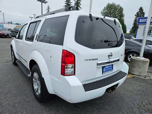 Used 2008 Nissan Pathfinder LE AWD/4WD image 3