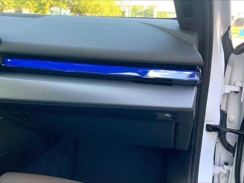 Certified 2024 BMW i5 eDrive40i w/ Premium Package image 20