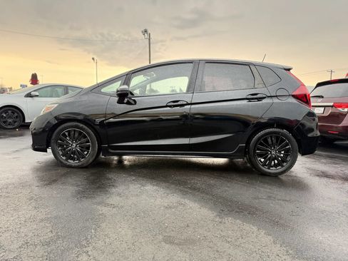 Used 2018 Honda Fit Sport image 6