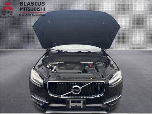 Used 2016 Volvo XC90 T6 Momentum w/ Momentum Plus Package AWD/4WD image 43