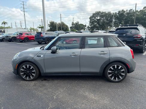 Used 2016 MINI Cooper 4-Door Hardtop FWD image 4