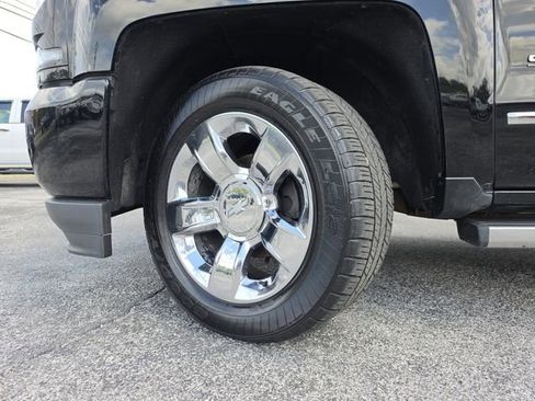 Used 2018 Chevrolet Silverado 1500 LTZ Z71 w/ LTZ Plus Package image 37