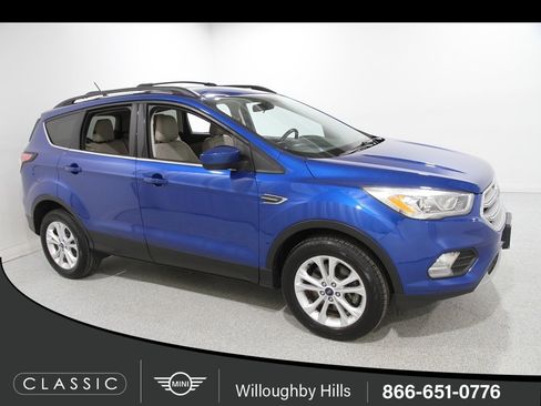 Used 2018 Ford Escape SEL image 1