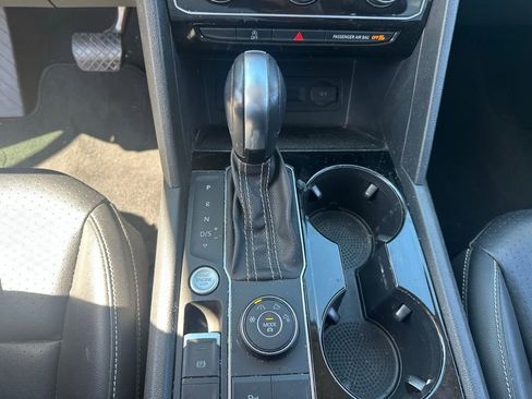Used 2022 Volkswagen Atlas SEL image 28