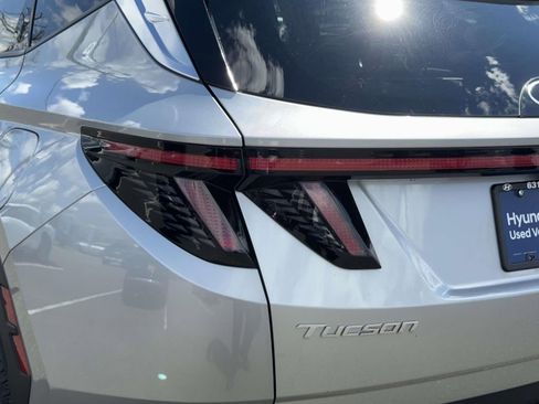 Used 2023 Hyundai Tucson Limited image 11