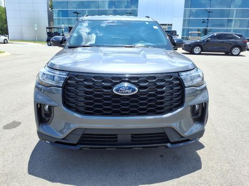 Certified 2025 Ford Explorer ST-Line w/ Premium Package RWD image 8