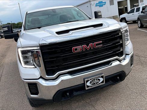 Used 2023 GMC Sierra 2500 Pro w/ Convenience Package AWD/4WD image 3