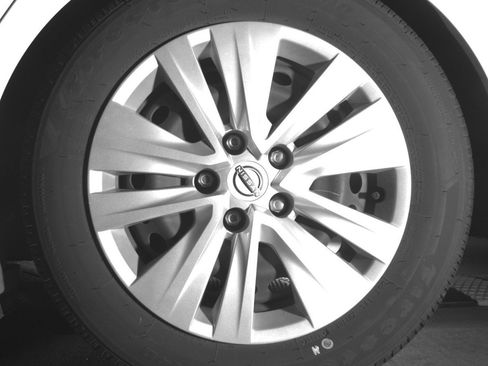 Used 2025 Nissan Sentra S FWD image 14