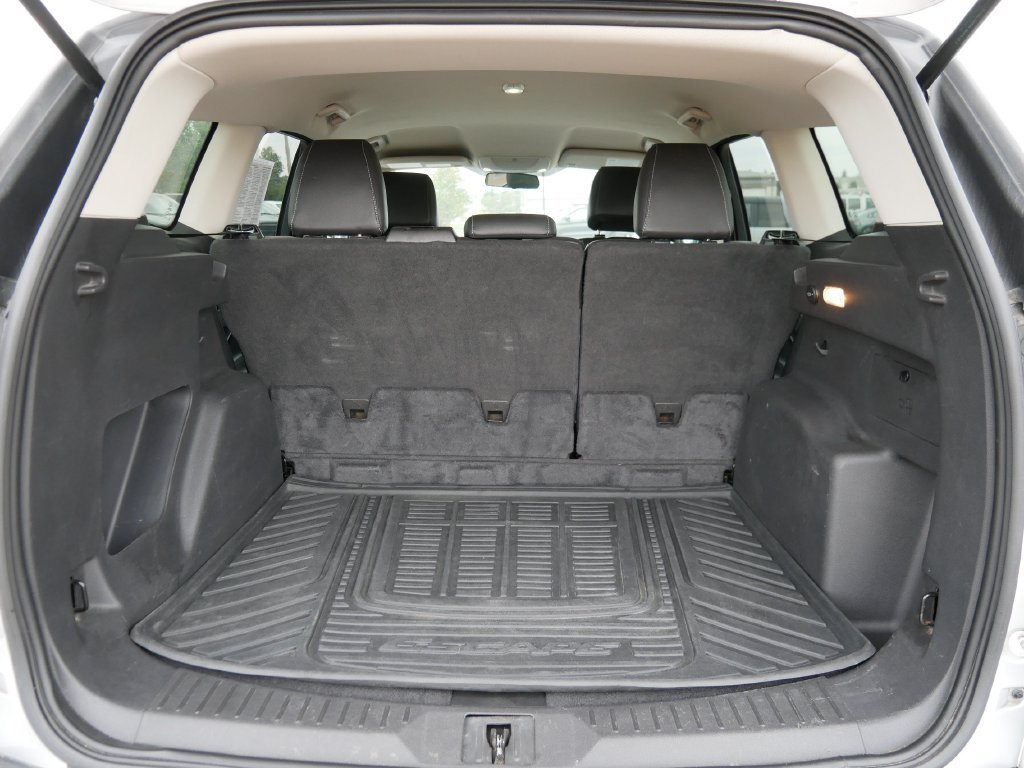 Used 2016 Ford Escape SE w/ SE Leather Comfort Package FWD image 11