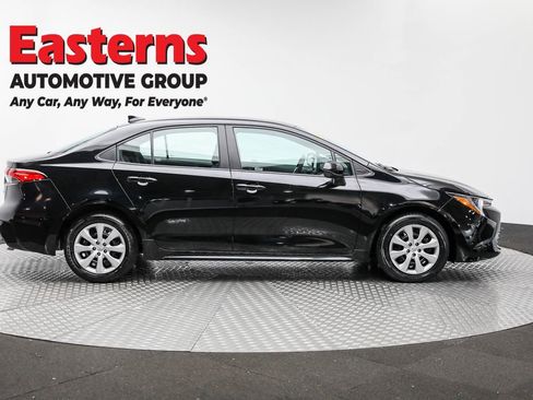 Used 2024 Toyota Corolla LE image 4