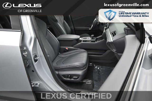 Used 2025 Lexus TX 350 AWD w/ Technology Package image 32