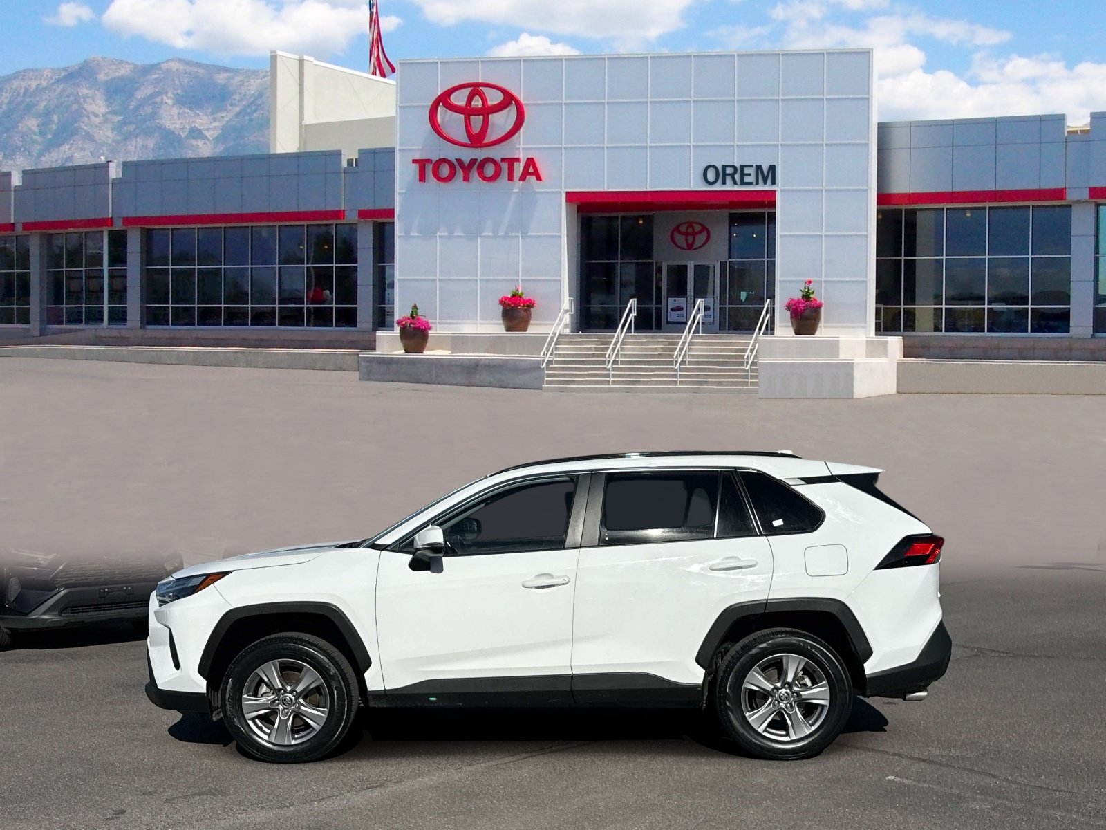 Used 2025 Toyota RAV4 XLE w/ Weather Package AWD/4WD image 7