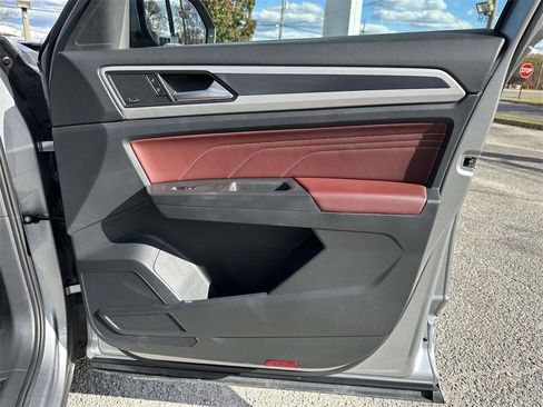 Used 2023 Volkswagen Atlas Cross Sport SEL Premium R-Line image 11