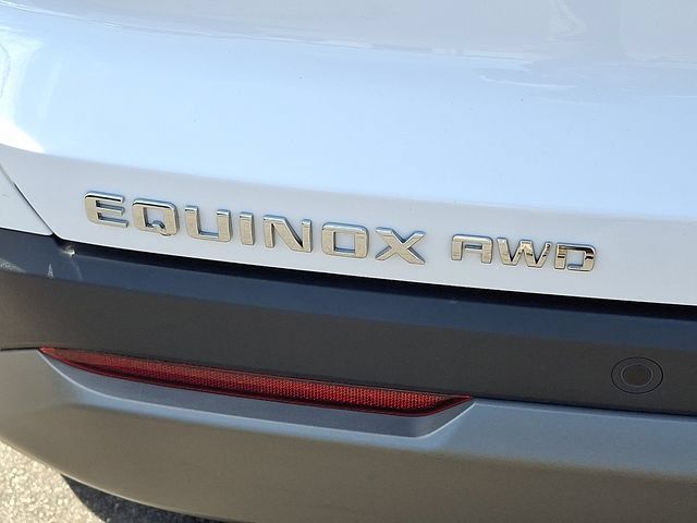 Used 2025 Chevrolet Equinox LT AWD/4WD image 24