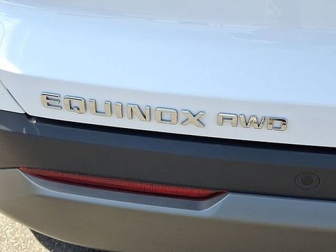 Used 2025 Chevrolet Equinox LT AWD/4WD image 24
