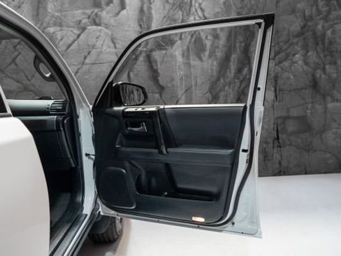 Used 2024 Toyota 4Runner TRD Off-Road Premium w/ Moonroof Package image 6