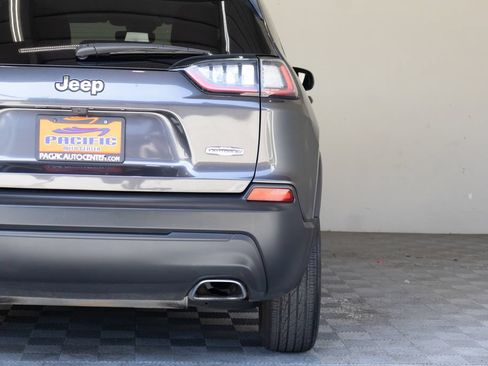 Used 2022 Jeep Cherokee Latitude Lux AWD/4WD image 13