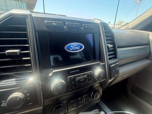 Used 2021 Ford F250 XLT w/ XLT Premium Package image 7