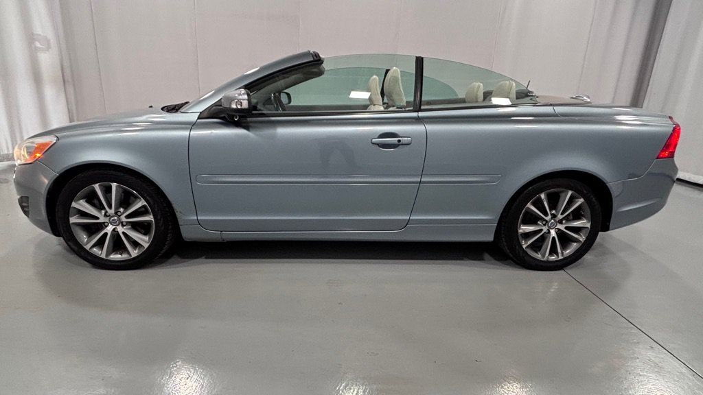Used 2011 Volvo C70 T5 w/ Multimedia Pkg FWD image 16