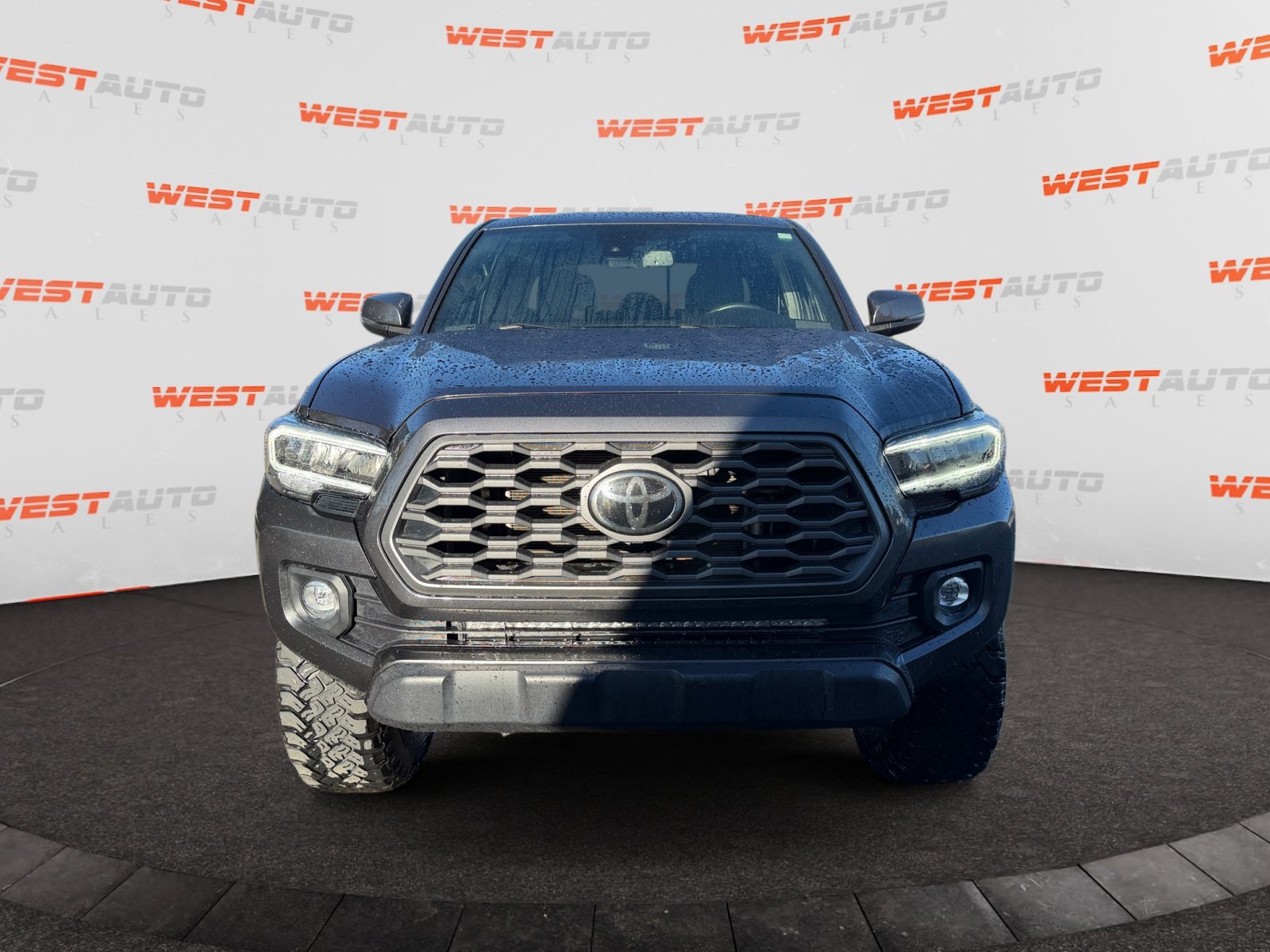 Used 2023 Toyota Tacoma TRD Off-Road AWD/4WD image 8