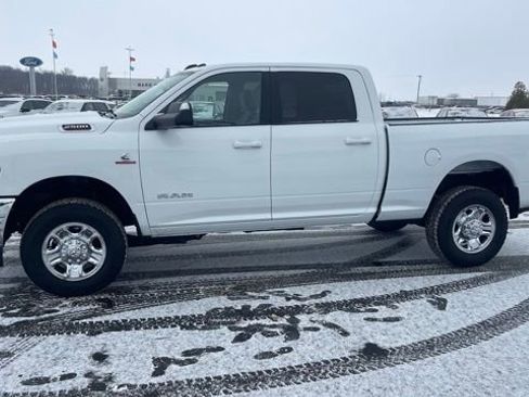 Used 2022 RAM 2500 Big Horn w/ Cold Weather Group image 2