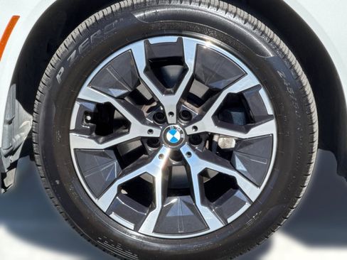 Used 2025 BMW X3 xDrive30i w/ Convenience Package image 11