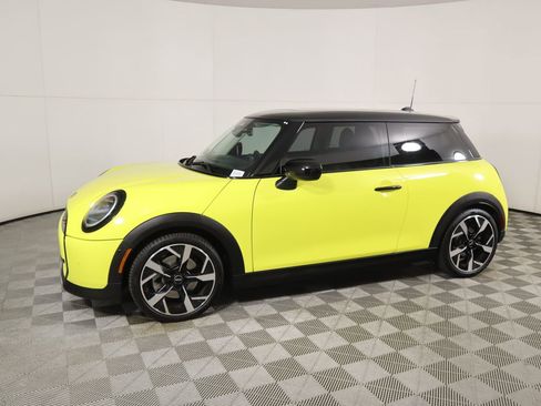 Certified 2025 MINI Cooper S image 8