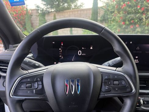 Used 2025 Buick Envista Sport Touring image 27