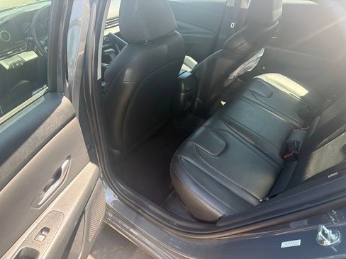 Certified 2024 Hyundai Elantra Limited FWD image 12