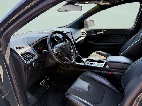 Used 2024 Ford Edge ST w/ Equipment Group 401A AWD/4WD image 4