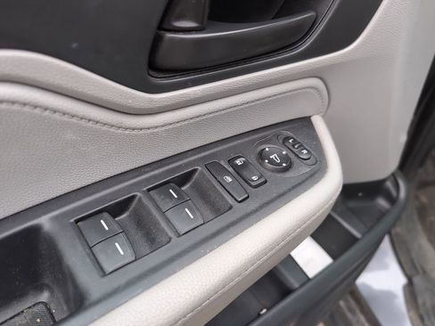 Used 2018 Honda Odyssey EX image 11
