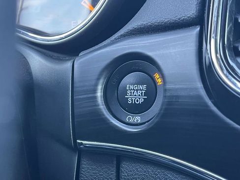 Used 2022 Jeep Grand Cherokee Limited image 35