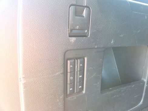 Used 2018 Ford Expedition Max Limited RWD image 12