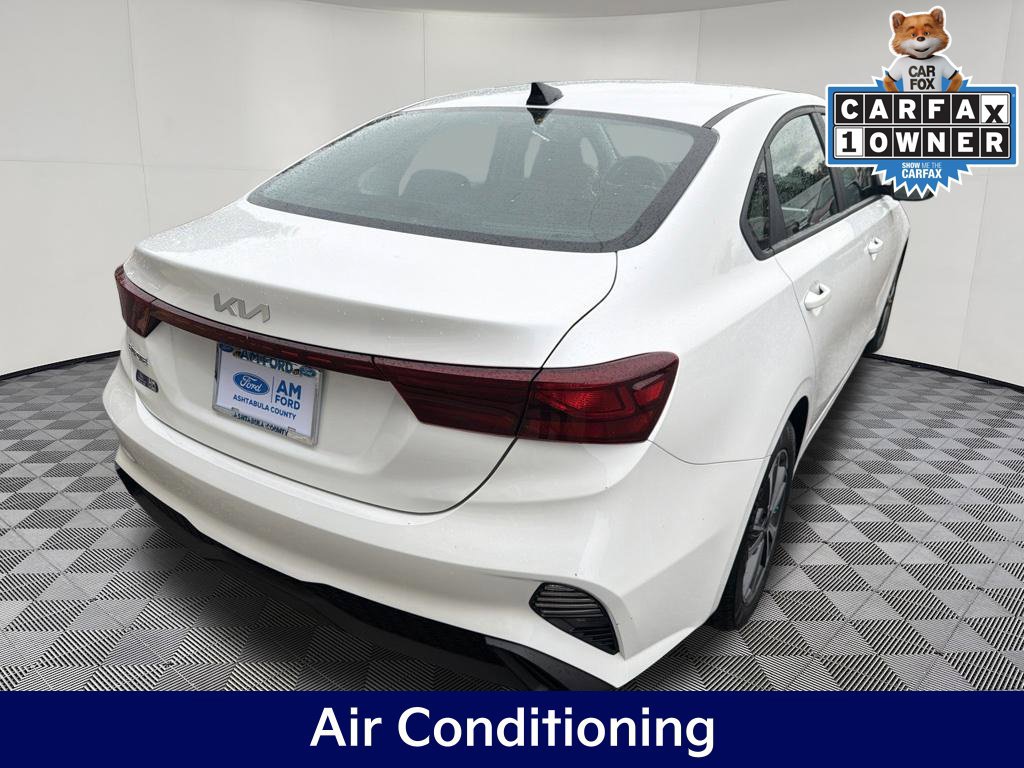 Used 2023 Kia Forte LXS w/ LXS Technology Package FWD image 7