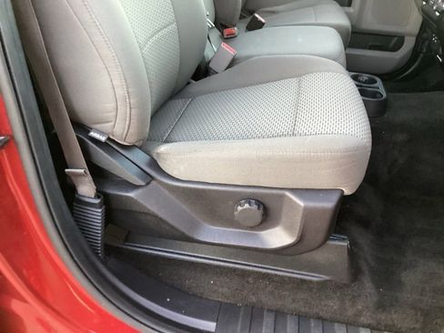 Used 2015 Ford F150 XLT image 26