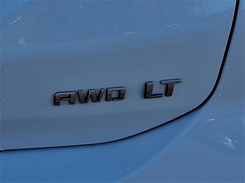 Certified 2024 Chevrolet Equinox LT image 32