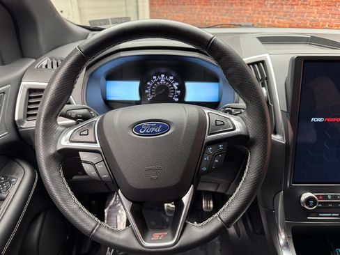Used 2023 Ford Edge ST AWD/4WD image 13