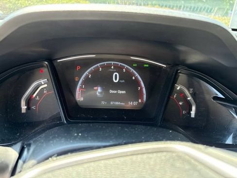 Used 2019 Honda Civic Sport image 7