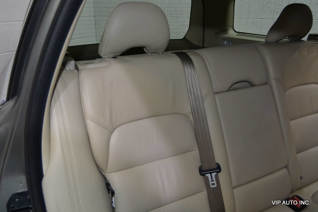 Used 2010 Volvo XC70 3.2 AWD/4WD image 22