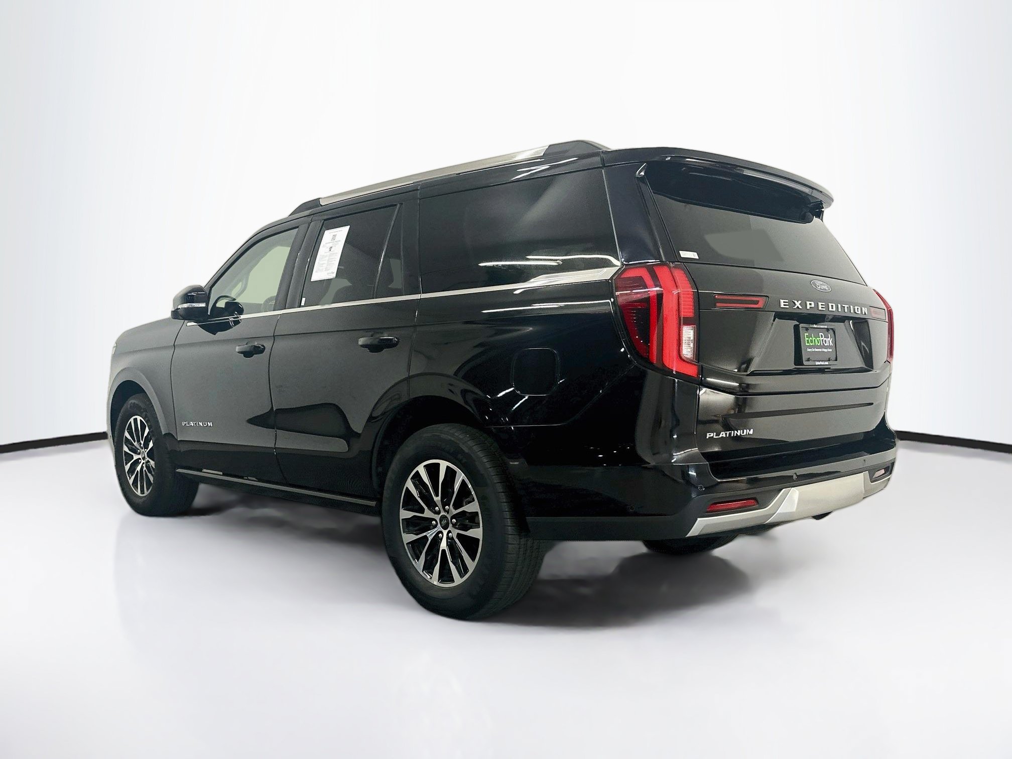 Used 2025 Ford Expedition Platinum AWD/4WD image 5