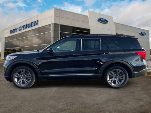 Certified 2023 Ford Explorer XLT w/ Equipment Group 202A image 2