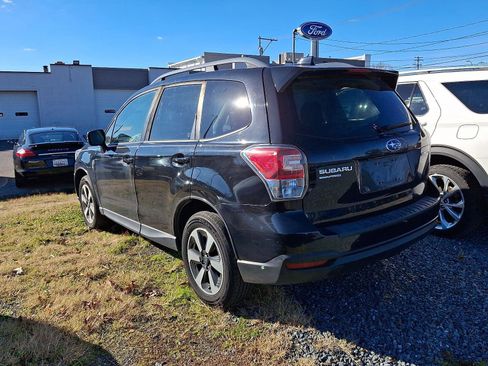 Used 2018 Subaru Forester 2.5i Premium w/ All-Weather Package image 12