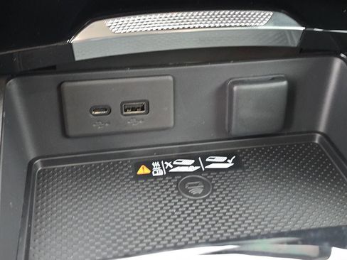 New 2025 Buick Envision Sport Touring image 70