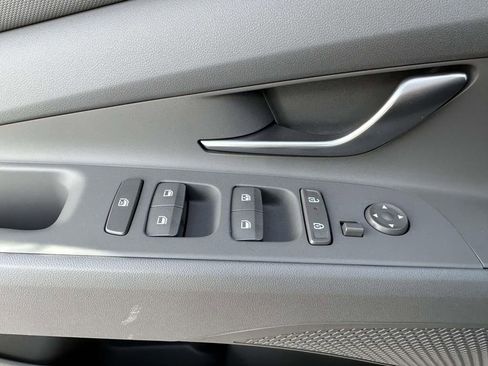 New 2026 Hyundai Elantra Sport FWD image 30