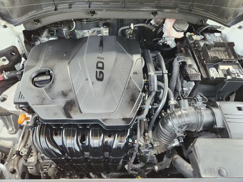 Certified 2023 Kia Sorento LX FWD image 30