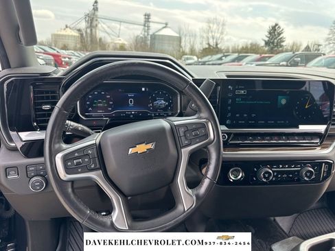 Used 2022 Chevrolet Silverado 1500 LT image 11