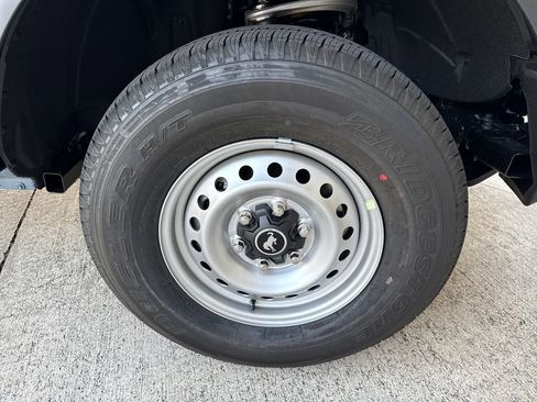 New 2025 Ford Bronco 4-Door image 9