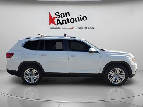 Used 2019 Volkswagen Atlas SEL Premium image 9