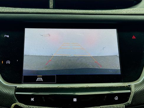 Used 2021 Cadillac XT5 Premium Luxury FWD image 9