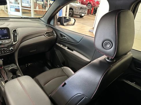 Used 2023 Chevrolet Equinox RS w/ RS Leather Package AWD/4WD image 15